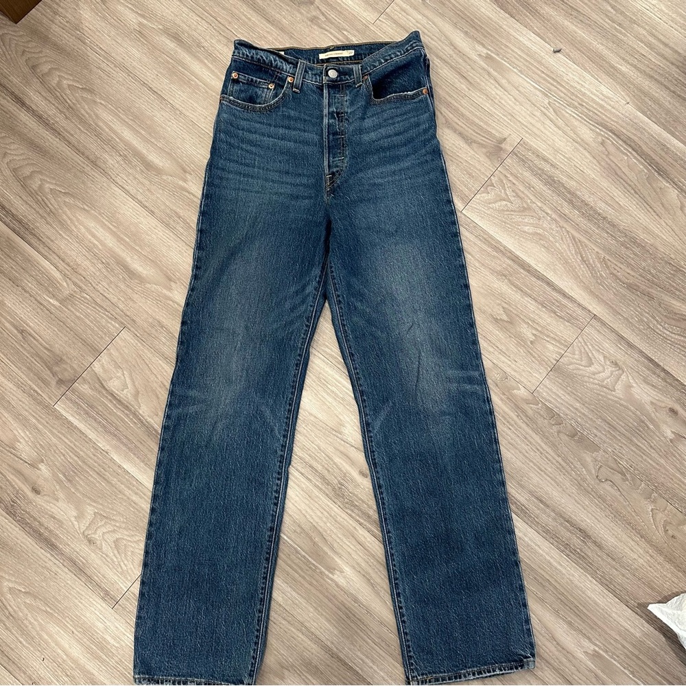 Levi’s Premium Ribcage Straight Jeans - Size 27 - Medium/Dark Wash Denim